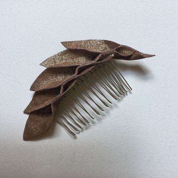 Artisan Handmade Brownish metallic color Leather Petal Hair Comb - Picture 8 of 10